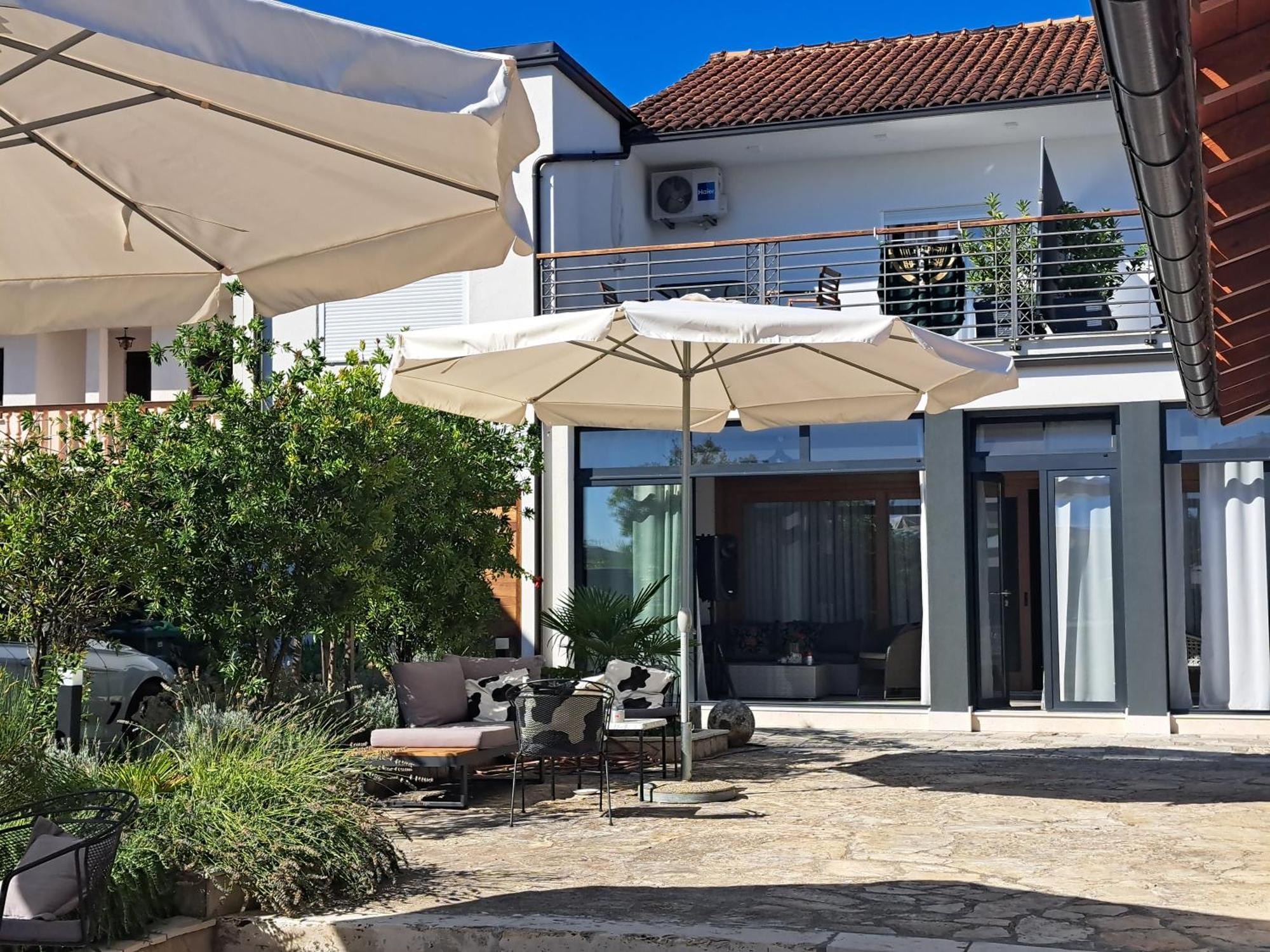 Apartmani Kameno Sidro بيليس المظهر الخارجي الصورة