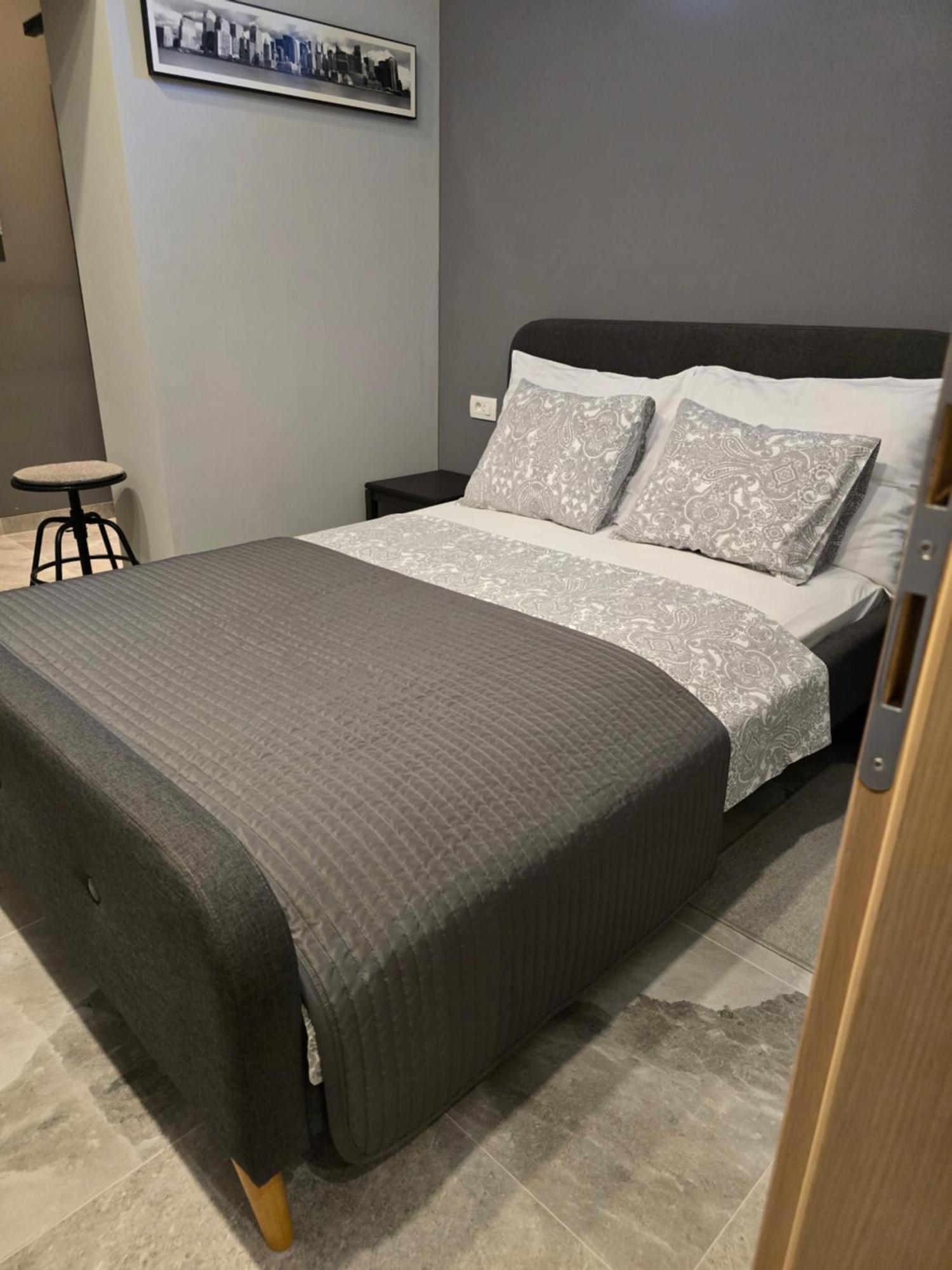 Apartmani Kameno Sidro بيليس الغرفة الصورة