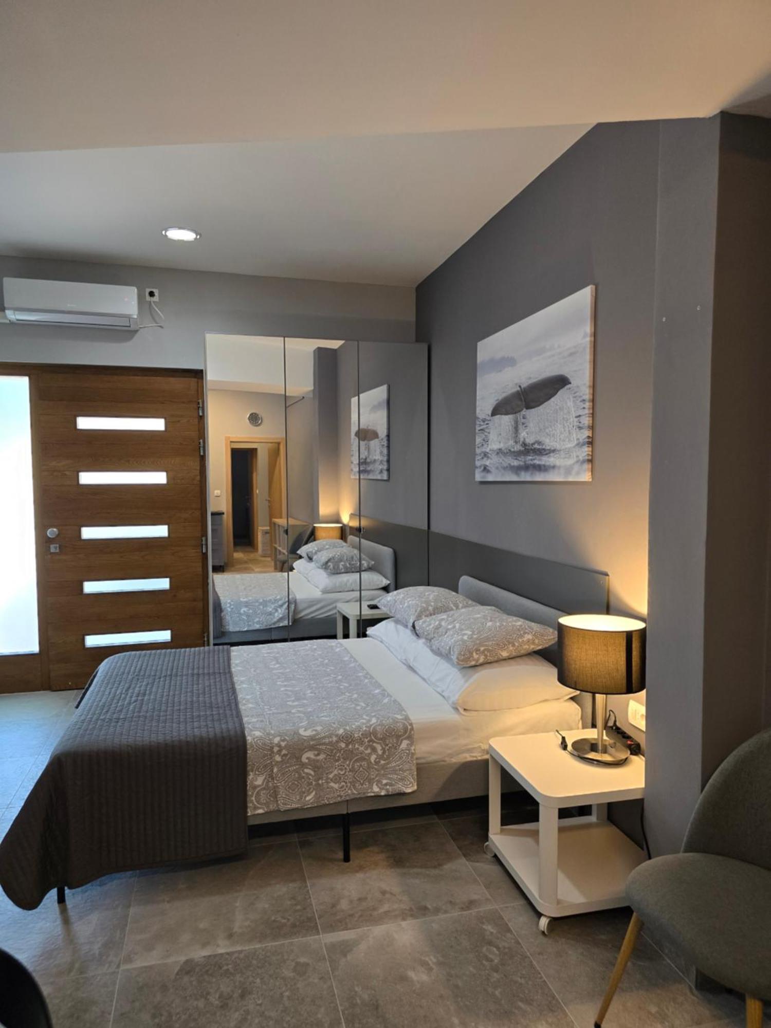Apartmani Kameno Sidro بيليس الغرفة الصورة