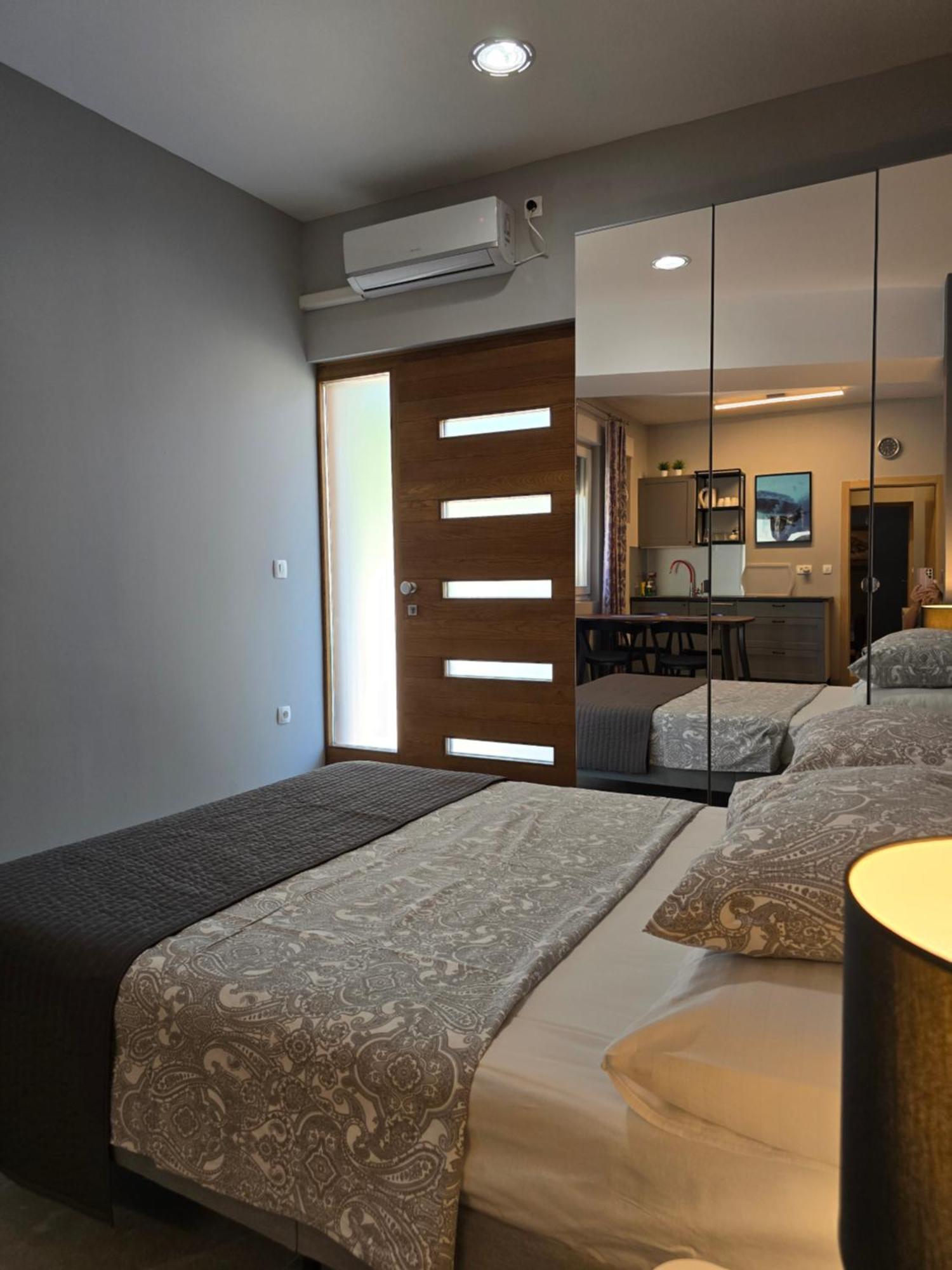 Apartmani Kameno Sidro بيليس الغرفة الصورة
